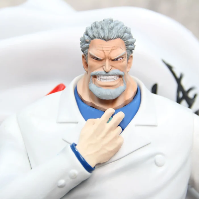 Figurine Garp One Piece 7