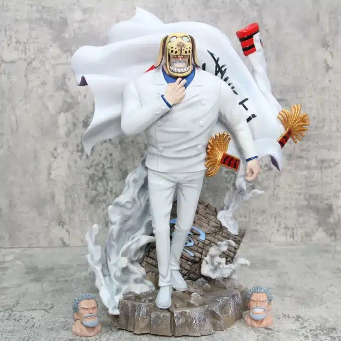 Figurine Garp One Piece 4